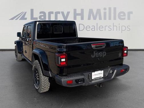 Black Clearcoat 2026 Jeep Gladiator Sport