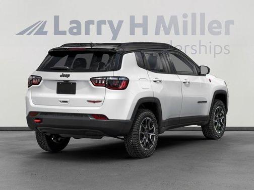 Bright White Clearcoat 2026 Jeep Compass Trailhawk