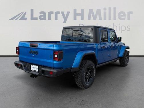 Hydro Blue Pearlcoat 2026 Jeep Gladiator Sport