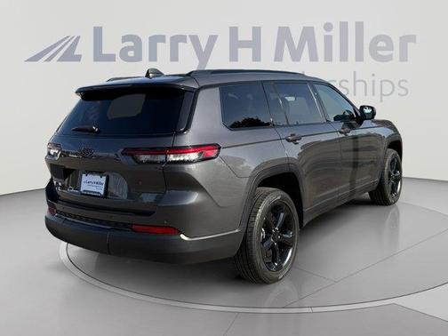 Metallic 2023 Jeep Grand Cherokee L Laredo