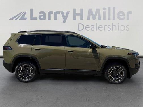 41 2026 Jeep Cherokee LAREDO/LIMITED