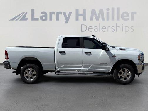 Bright White Clearcoat 2023 RAM 2500 Big Horn