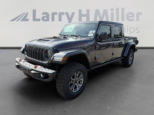 Granite Crystal Clearcoat Metallic 2026 Jeep Gladiator Mojave