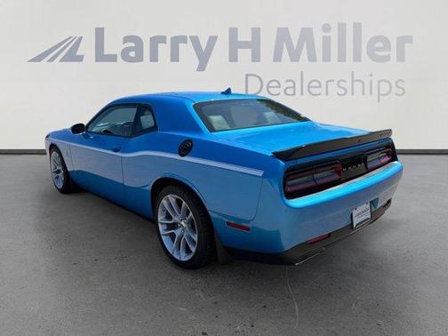 B5 Blue Pearlcoat 2023 Dodge Challenger R/T Scat Pack