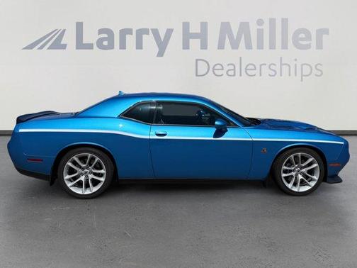 B5 Blue Pearlcoat 2023 Dodge Challenger R/T Scat Pack