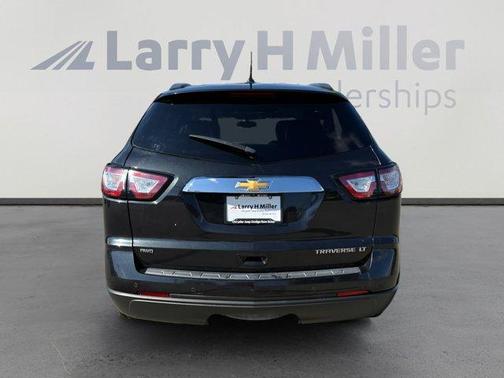 Black Granite Metallic 2015 Chevrolet Traverse 2LT