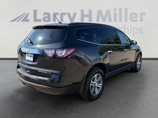 Black Granite Metallic 2015 Chevrolet Traverse 2LT