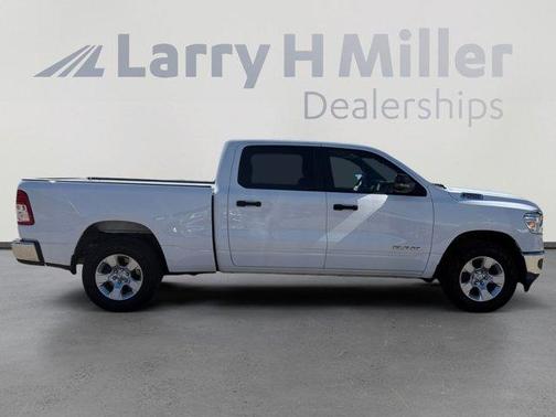 Bright White Clearcoat 2023 RAM 1500 Big Horn