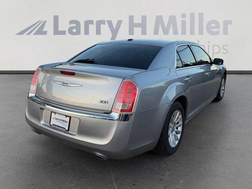2014 Chrysler 300 Base