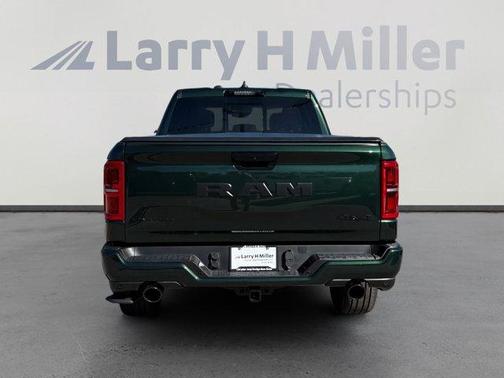 Serrano Red 2026 RAM 1500 Limited