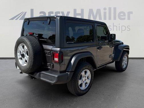 Granite Crystal Clearcoat Metallic 2019 Jeep Wrangler Sport