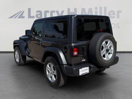 Granite Crystal Clearcoat Metallic 2019 Jeep Wrangler Sport