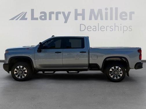 Sterling Gray Metallic 2024 Chevrolet Silverado 2500 Custom