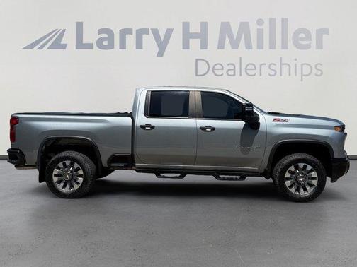 Sterling Gray Metallic 2024 Chevrolet Silverado 2500 Custom