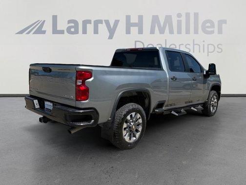 Sterling Gray Metallic 2024 Chevrolet Silverado 2500 Custom