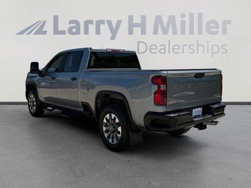Sterling Gray Metallic 2024 Chevrolet Silverado 2500 Custom