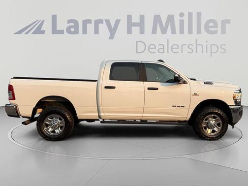 Bright White Clearcoat 2022 RAM 2500 Big Horn