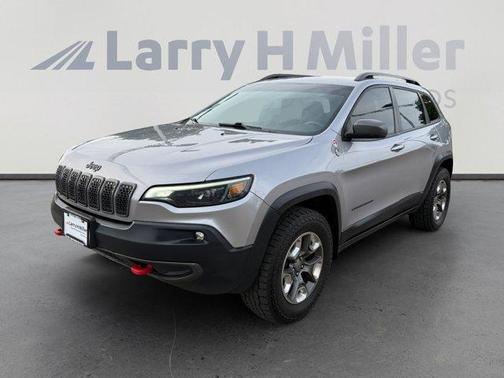 Billet Silver Metallic Clearcoat 2019 Jeep Cherokee Trailhawk