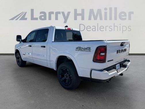 Bright White Clearcoat 2026 RAM 1500 Big Horn