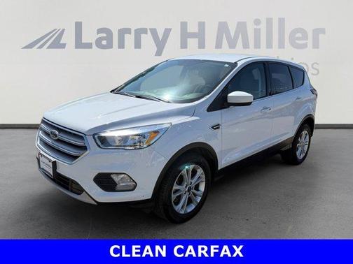 Oxford White 2019 Ford Escape SE
