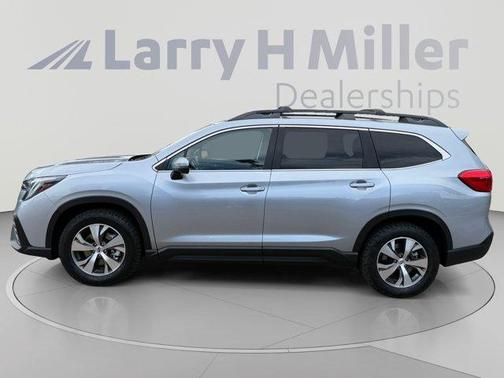 Ice Silver Metallic 2023 Subaru Ascent Premium 7-Passenger