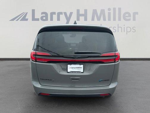 2022 Chrysler Pacifica Hybrid Limited