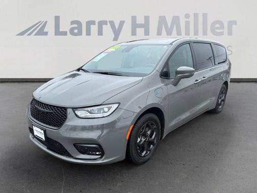 2022 Chrysler Pacifica Hybrid Limited