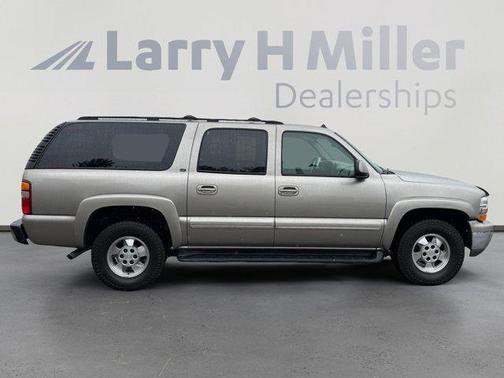 2003 Chevrolet Suburban LT