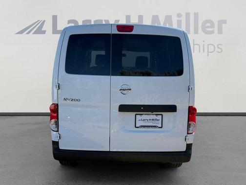 2021 Nissan NV200 S