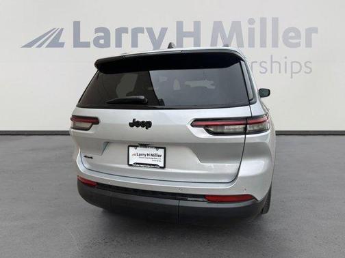 2025 Jeep Grand Cherokee L Laredo