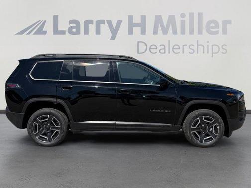 Diamond Black 2026 Jeep Cherokee LAREDO/LIMITED