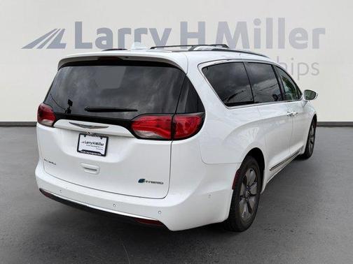 2018 Chrysler Pacifica Hybrid Limited