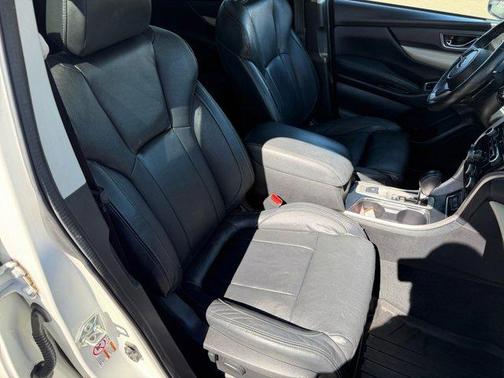 Crystal White Pearl 2020 Subaru Ascent Limited 7-Passenger