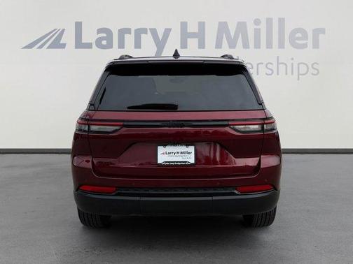 2024 Jeep Grand Cherokee Laredo