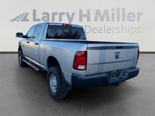 2012 RAM 2500 4WD! LOW MILES!