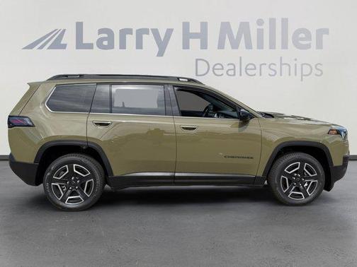 41 2026 Jeep Cherokee LAREDO/LIMITED
