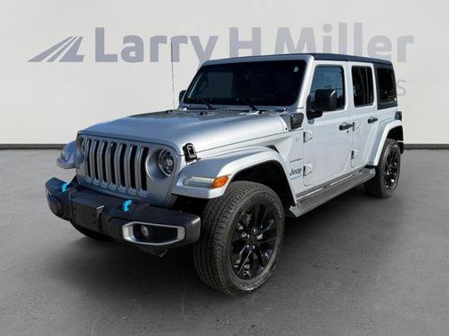 Silver Zynith Clearcoat 2023 Jeep Wrangler 4xe Sahara