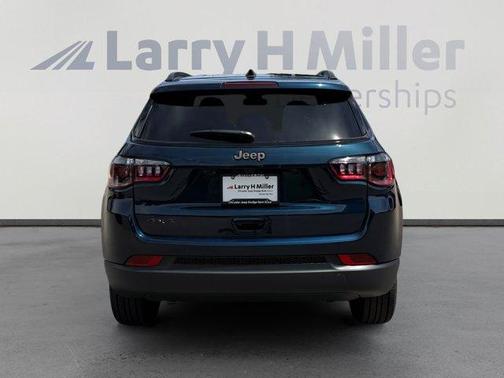 Fathom Blue Pearlcoat 2026 Jeep Compass Latitude
