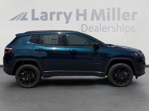 Fathom Blue Pearlcoat 2026 Jeep Compass Latitude