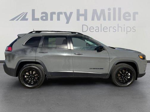 2023 Jeep Cherokee Altitude Lux