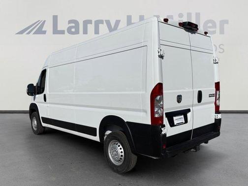 Bright White Clearcoat 2026 RAM ProMaster 2500 High Roof