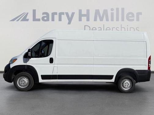 Bright White Clearcoat 2026 RAM ProMaster 2500 High Roof