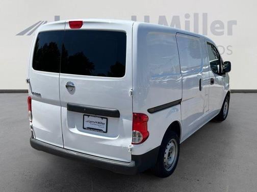 2021 Nissan NV200 S