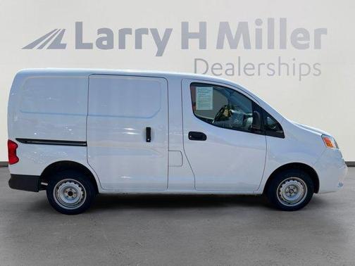 2021 Nissan NV200 S