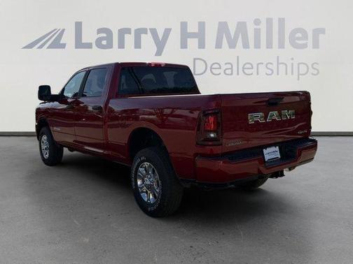 Molten Red Pearlcoat 2026 RAM 2500 Big Horn