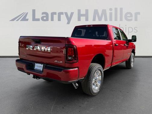 Molten Red Pearlcoat 2026 RAM 2500 Big Horn