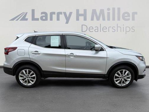 2022 Nissan Rogue Sport S