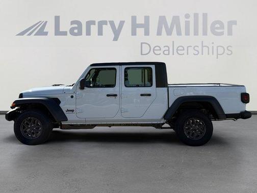 Bright White Clearcoat 2026 Jeep Gladiator Sport