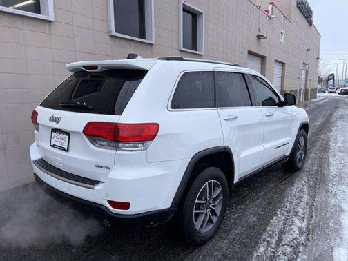 Photo 2 of 32 of 2019 Jeep Grand Cherokee Limited