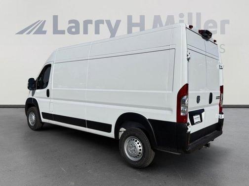 Bright White Clearcoat 2026 RAM ProMaster 2500 High Roof